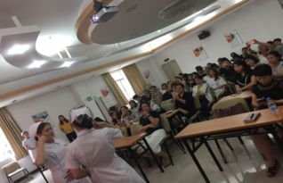 不忘初心 矢志不渝 區(qū)衛(wèi)計局組織開展護士節(jié)紀念活動