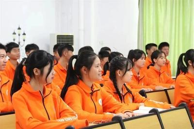 牢記使命|珠海一職實驗學校舉行&ldquo;七一&rdquo;系列活動,向黨致敬!